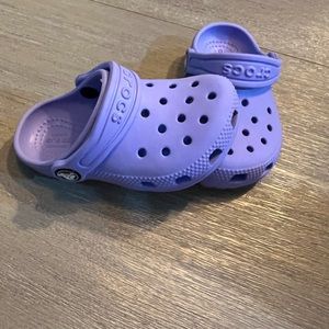 Purple toddler crocs size c7. Like new. No original box.